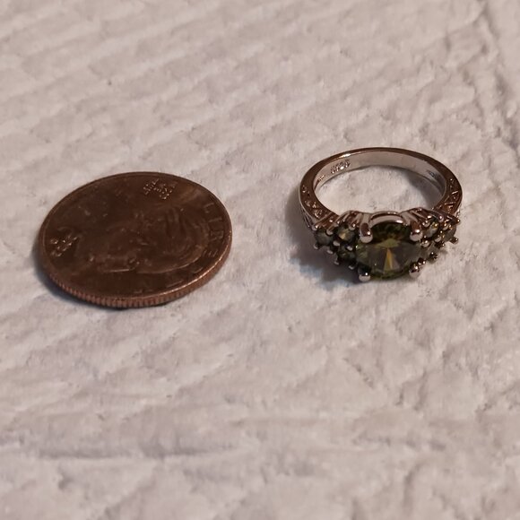 Olive Green Peridot Birthstone Silver Fashion Ring Size 7 NWOT - Picture 5 of 15
